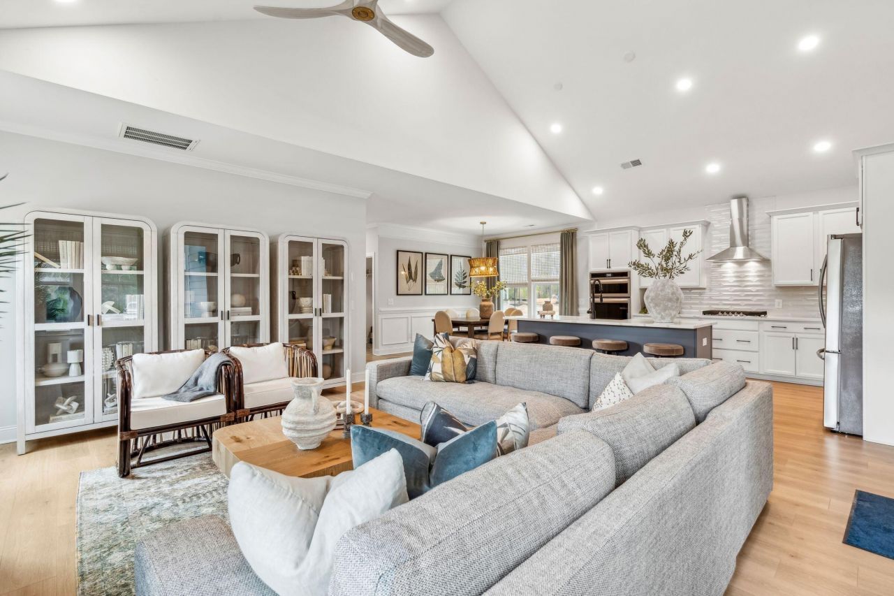 6 Cantona Drive Photo 28