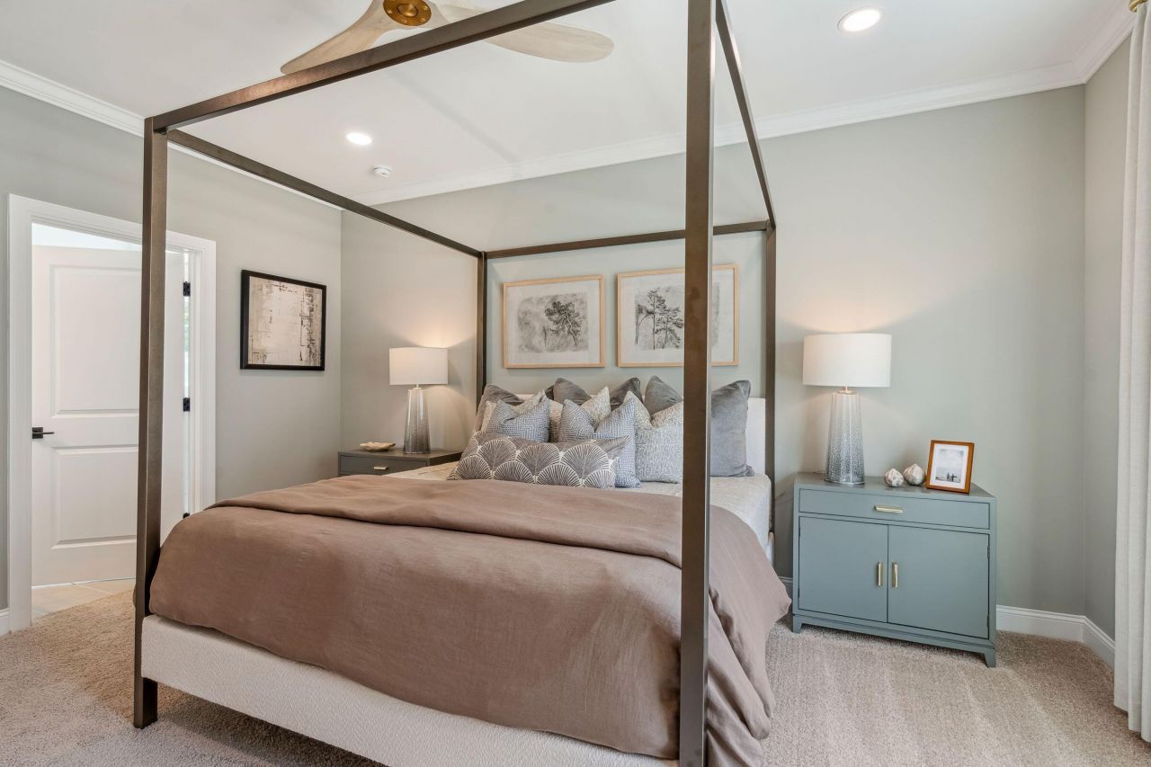 6 Cantona Drive Photo 31