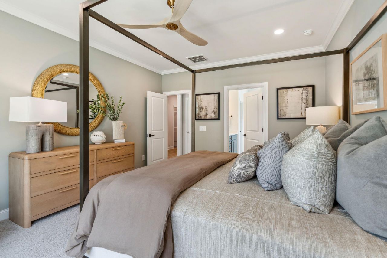 6 Cantona Drive Photo 32