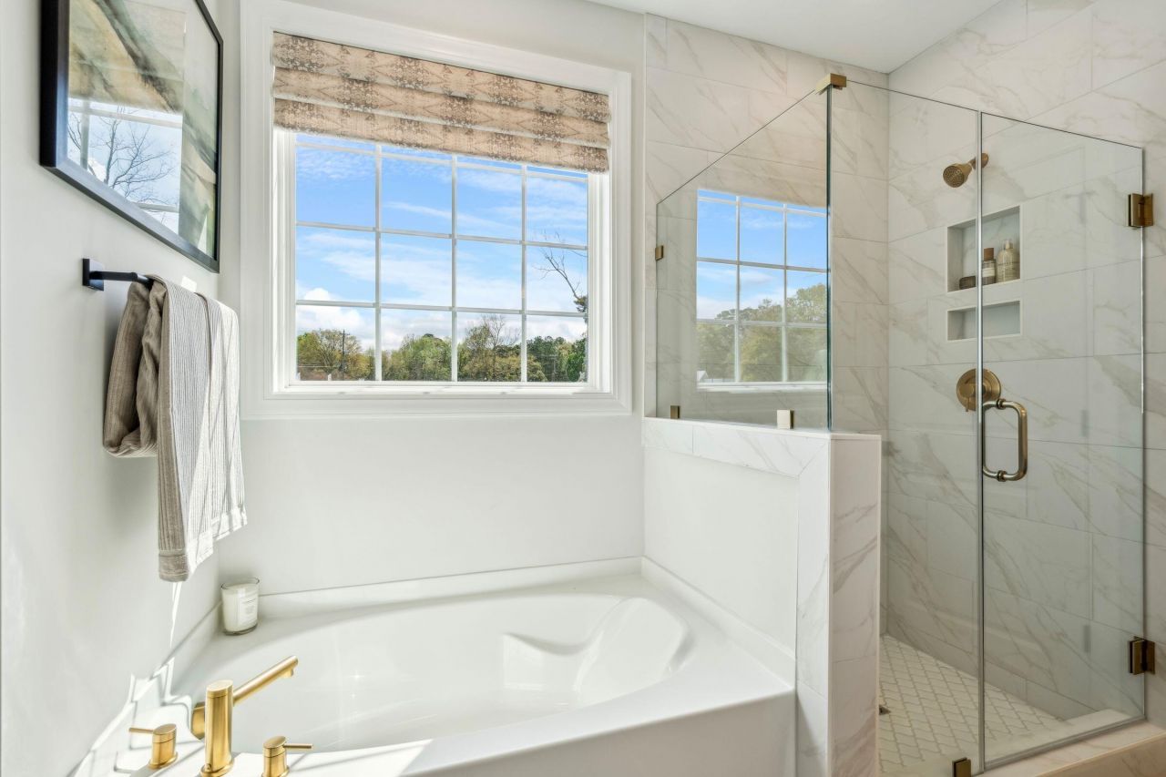 6 Cantona Drive Photo 36