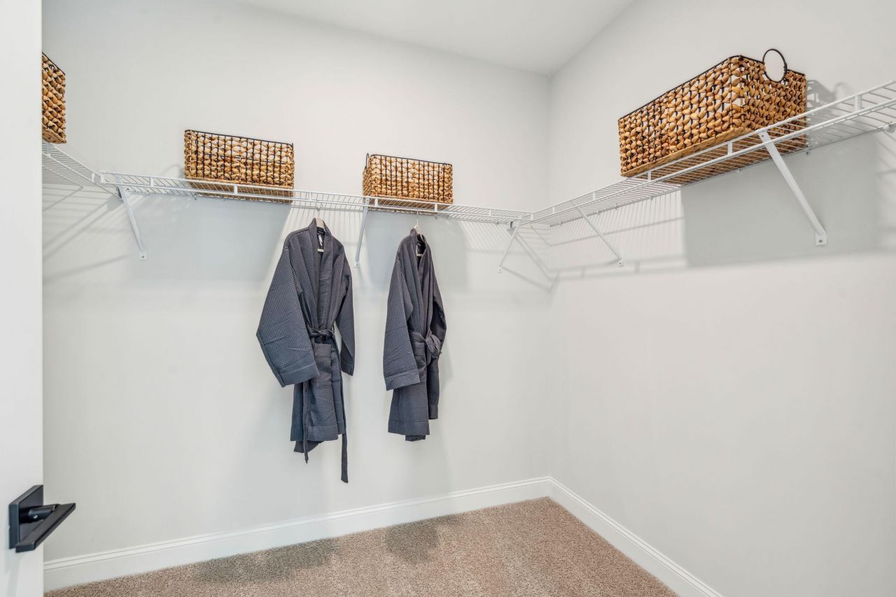 6 Cantona Drive Photo 39