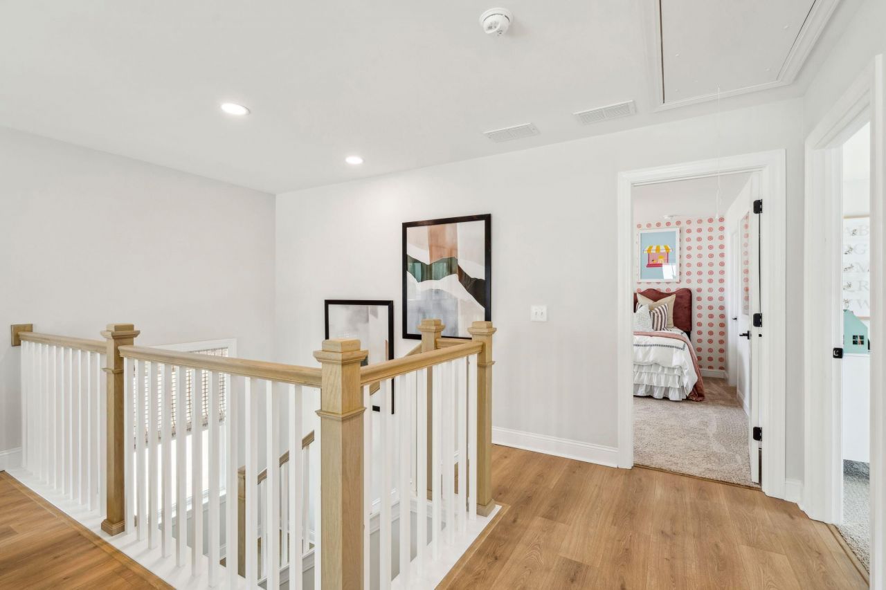 6 Cantona Drive Photo 43