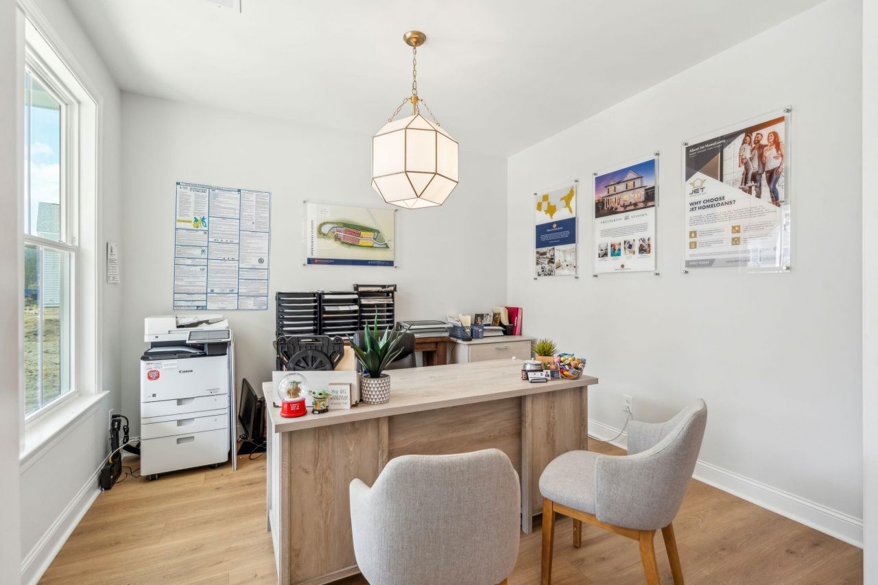 6 Cantona Drive Photo 8