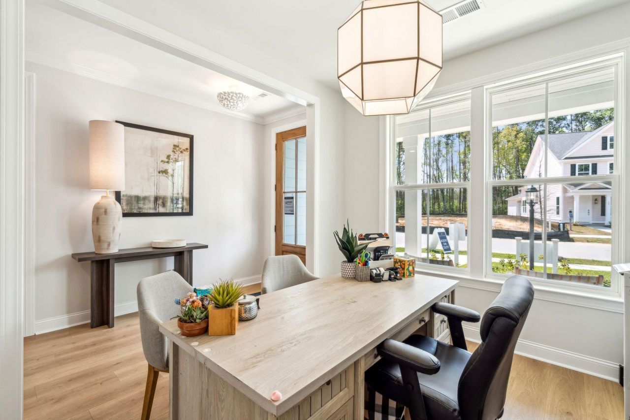 6 Cantona Drive Photo 9