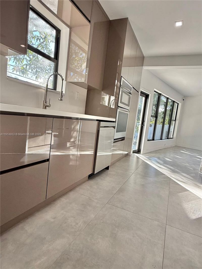 12615 N Miami Ave, Unit 12615, North Miami, FL 33168 Photo