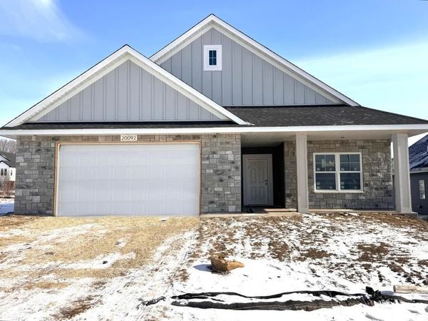 20092 Globe Drive, Lakeville, MN 55044