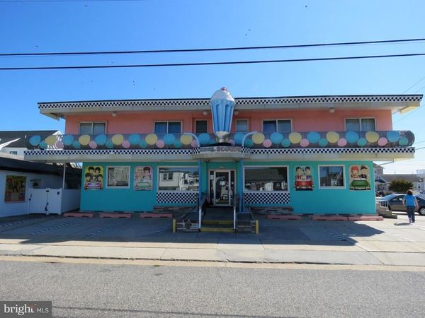 1111 NEW JERSEY AVENUE, NORTH WILDWOOD, NJ 08260