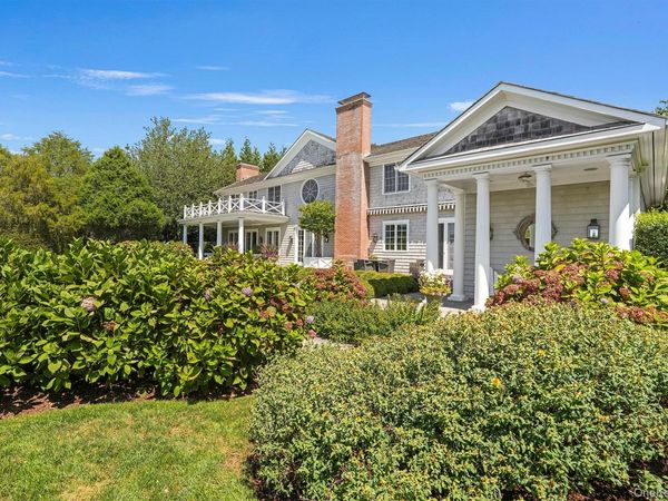 10 Horse Meadow Lane, East Hampton, NY 11937