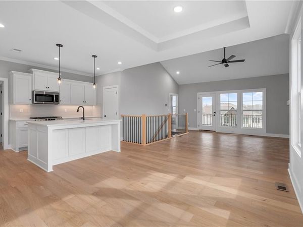 8213 Aurora Street, Lenexa, KS 66220