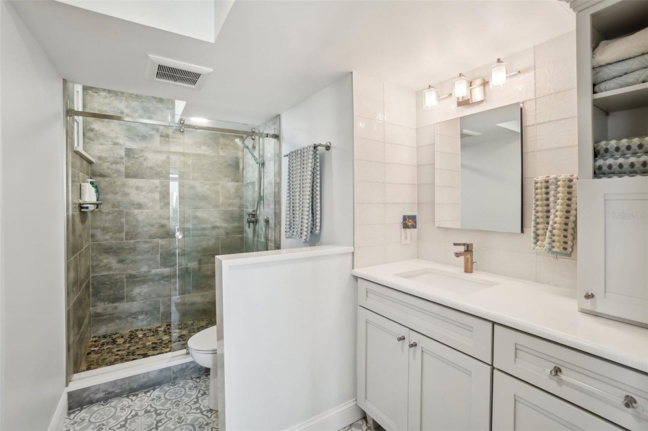 7400 Sun Island Drive S, Unit 712, South Pasadena, FL 33707 Photo