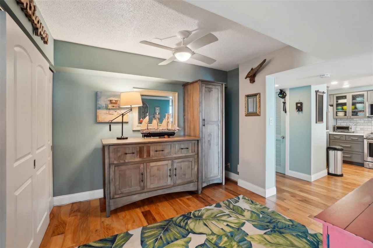 7400 Sun Island Drive S, Unit 712, South Pasadena, FL 33707 Photo