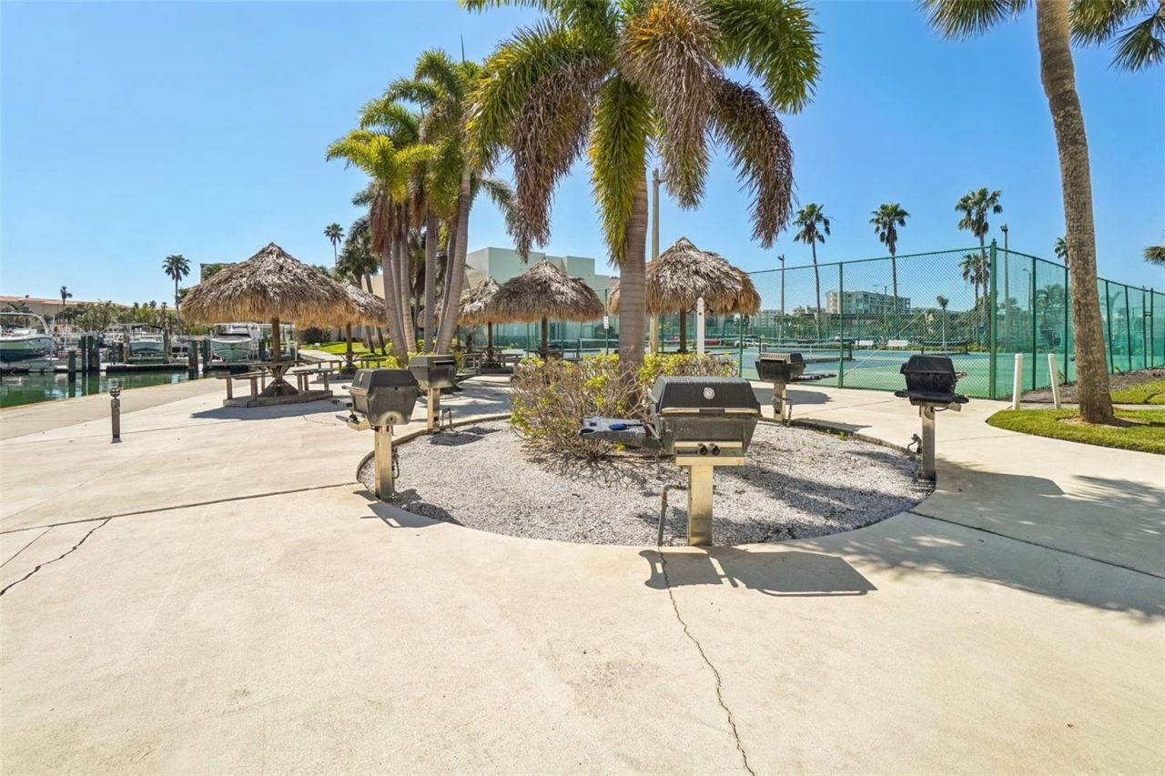 7400 Sun Island Drive S, Unit 712, South Pasadena, FL 33707 Photo