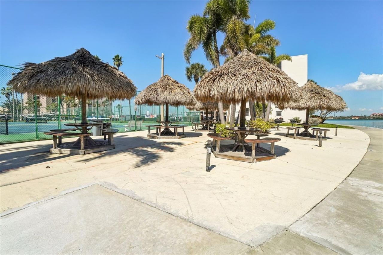 7400 Sun Island Drive S, Unit 712, South Pasadena, FL 33707 Photo