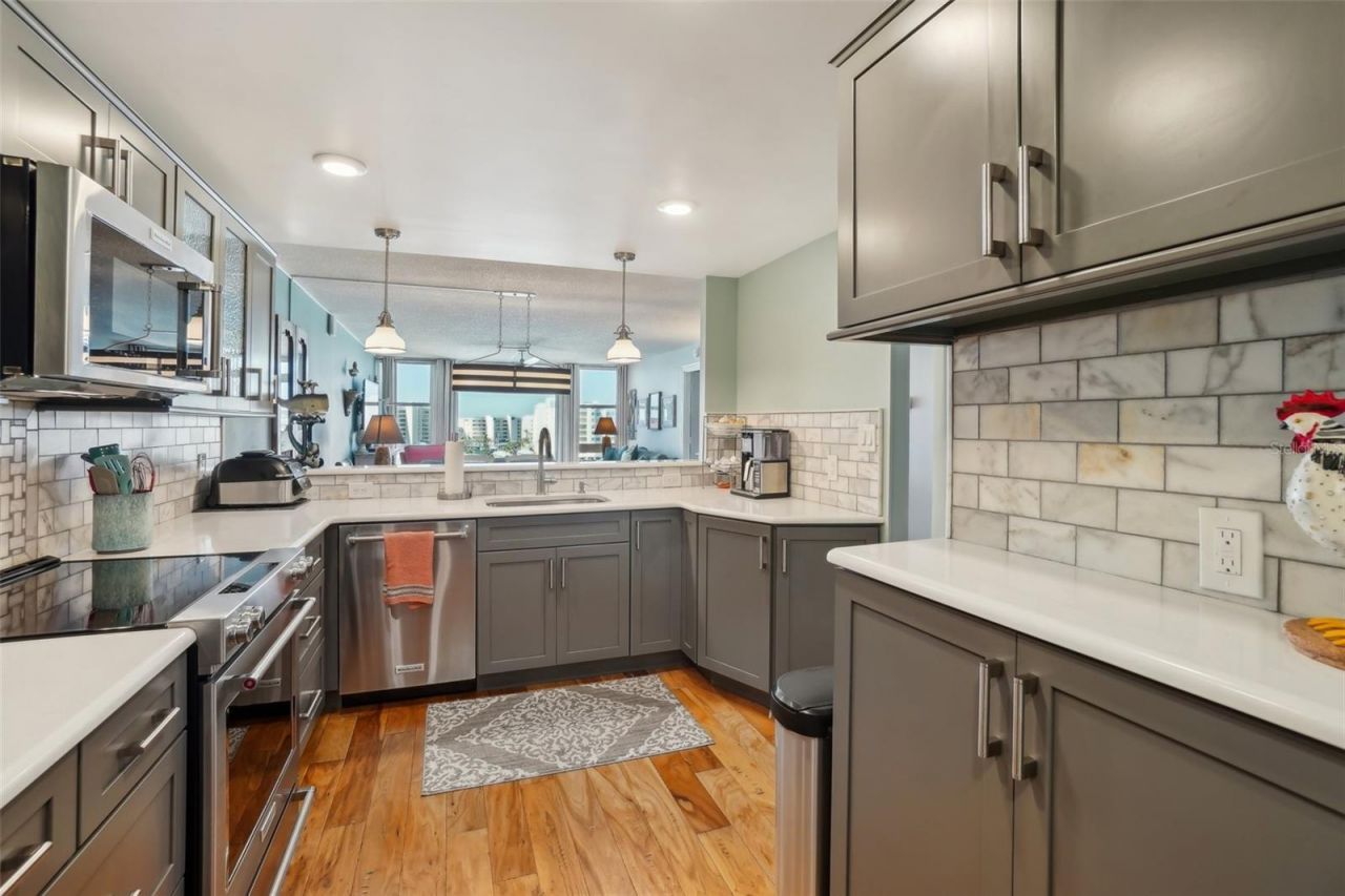 7400 Sun Island Drive S, Unit 712, South Pasadena, FL 33707 Photo