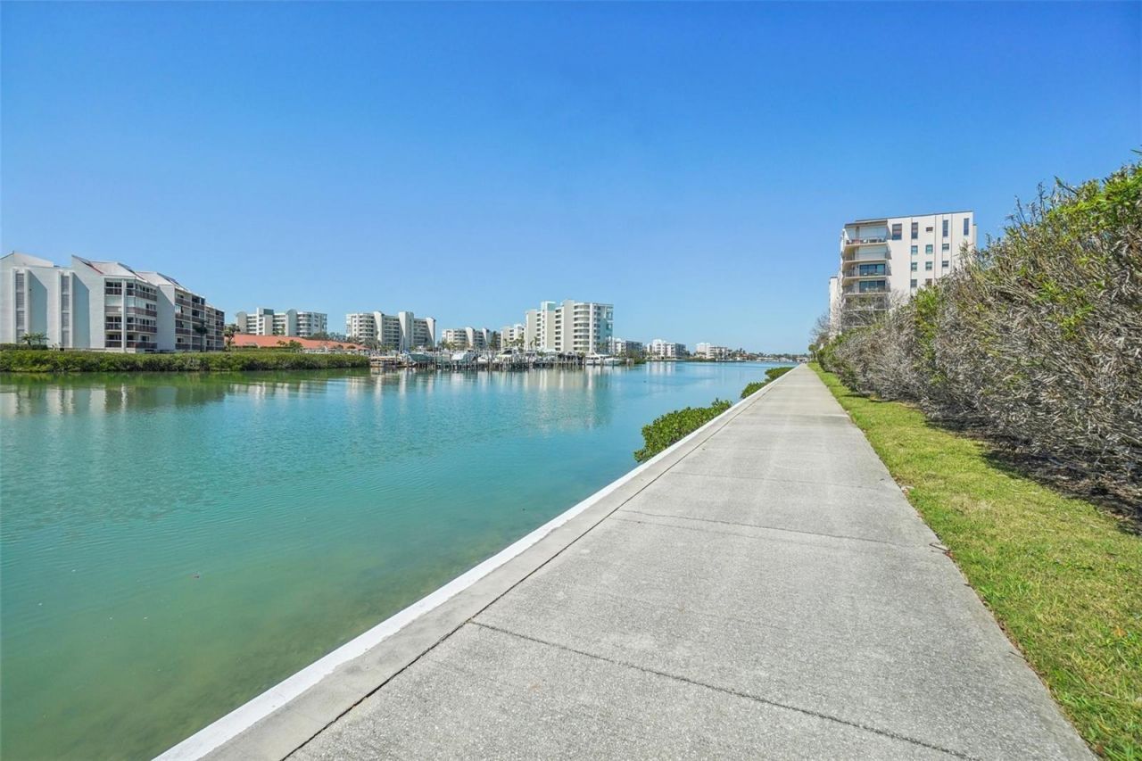 7400 Sun Island Drive S, Unit 712, South Pasadena, FL 33707 Photo