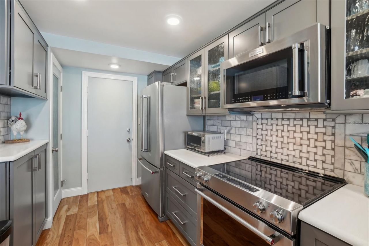 7400 Sun Island Drive S, Unit 712, South Pasadena, FL 33707 Photo