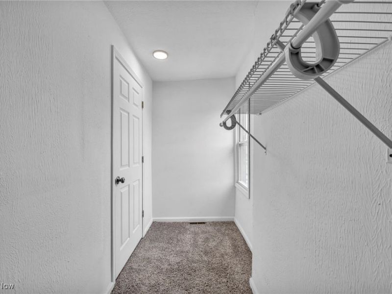 828 Nela View Road, Cleveland, OH 44112 Photo 20