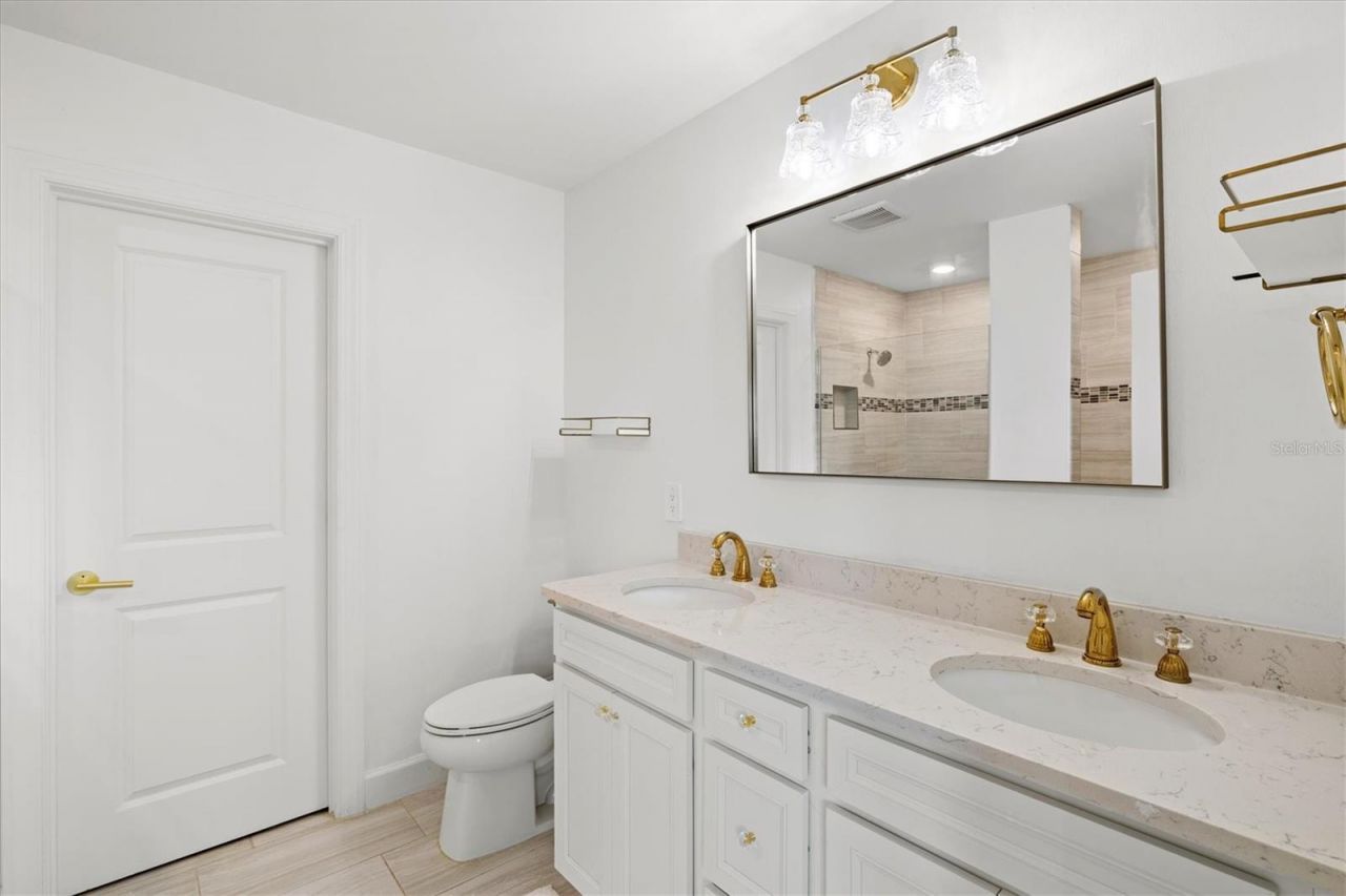 16235 Pine Mist Drive, Bradenton, FL 34211 Photo