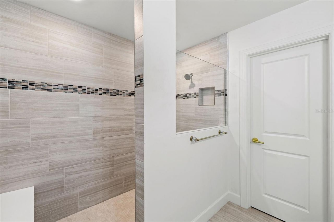 16235 Pine Mist Drive, Bradenton, FL 34211 Photo