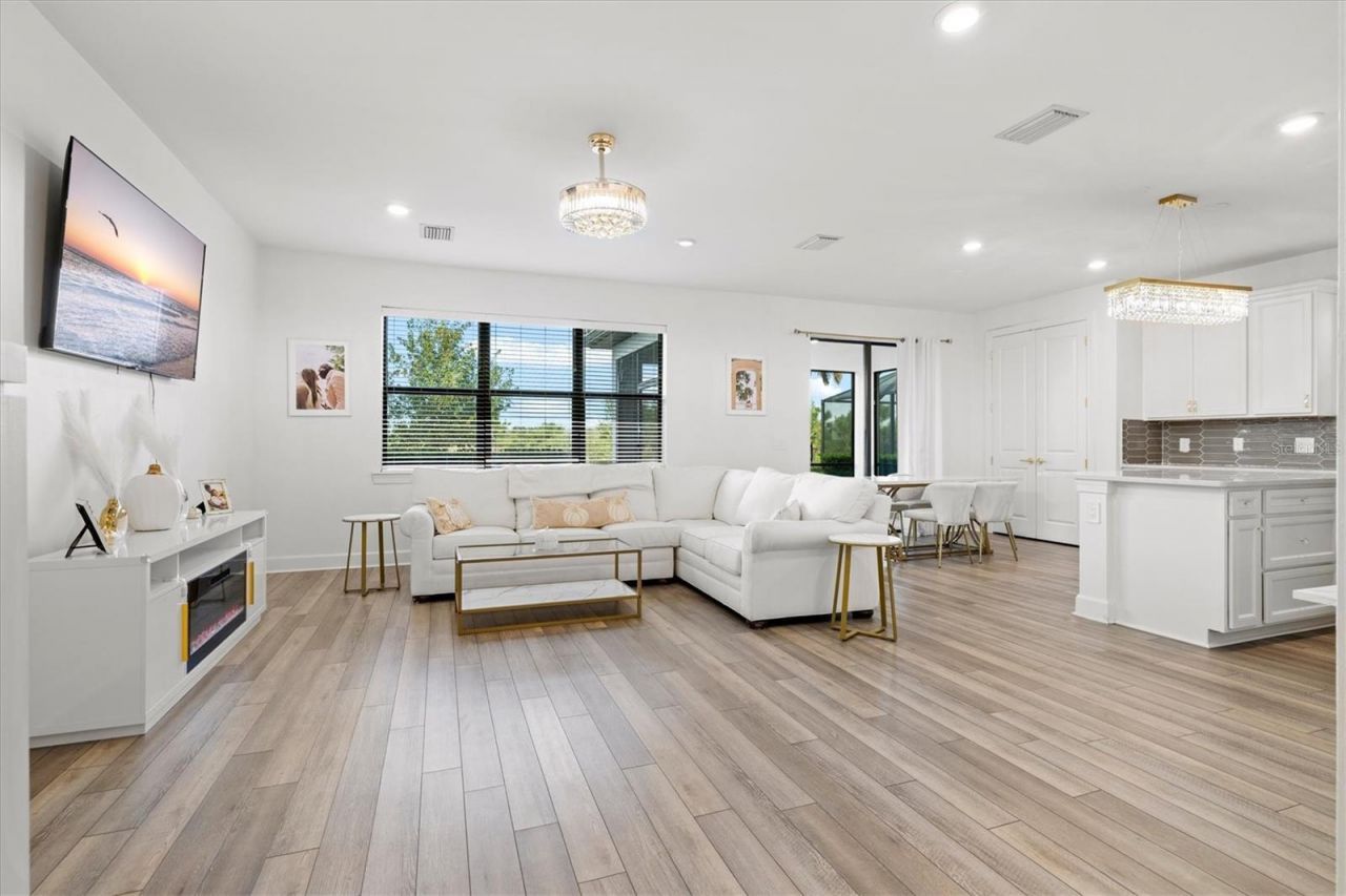 16235 Pine Mist Drive, Bradenton, FL 34211 Photo