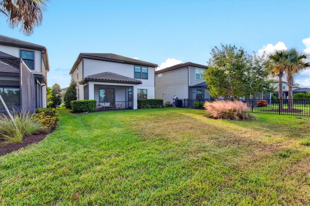 16235 Pine Mist Drive, Bradenton, FL 34211 Photo