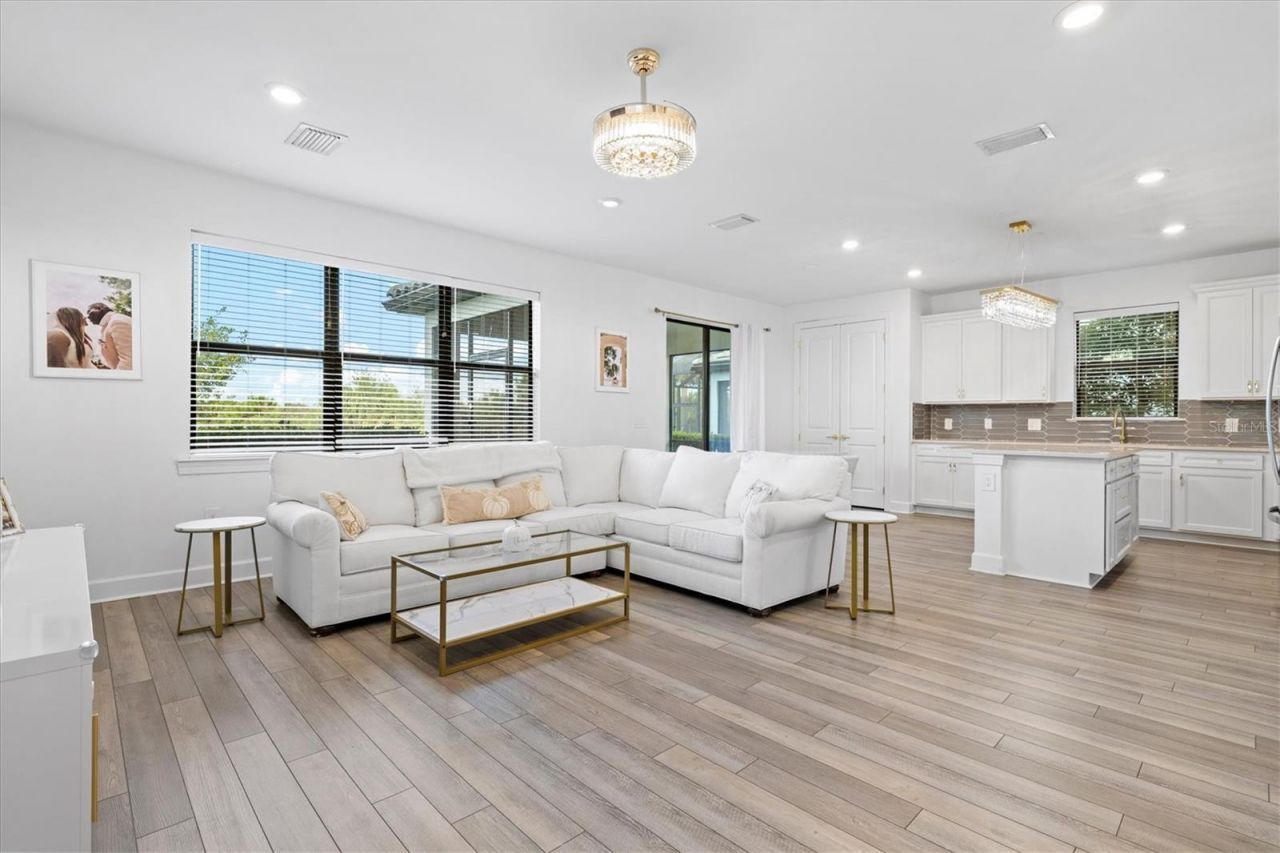 16235 Pine Mist Drive, Bradenton, FL 34211 Photo