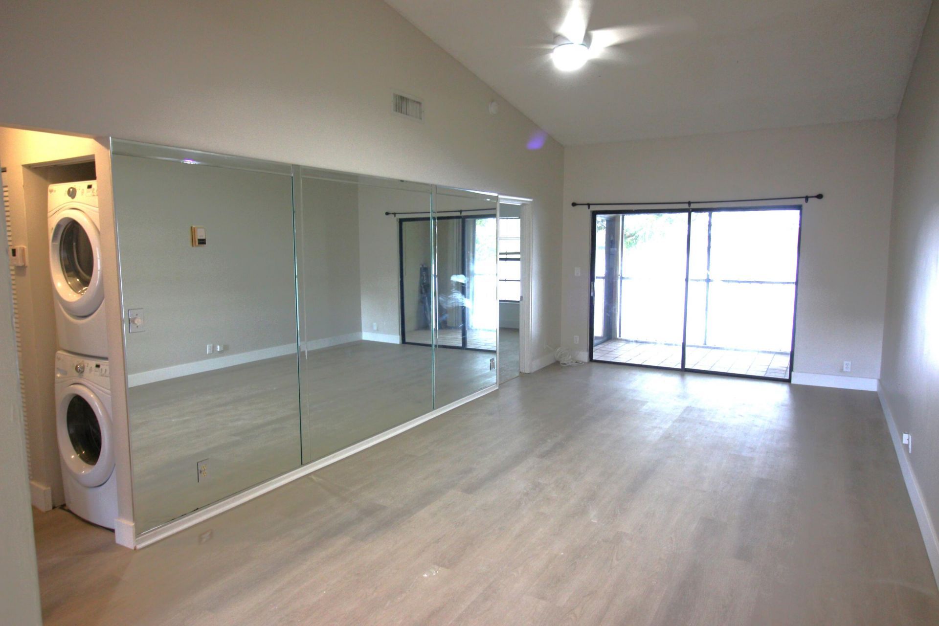 2900 Olivewood Terrace, Unit 203, Boca Raton, FL 33431 Photo