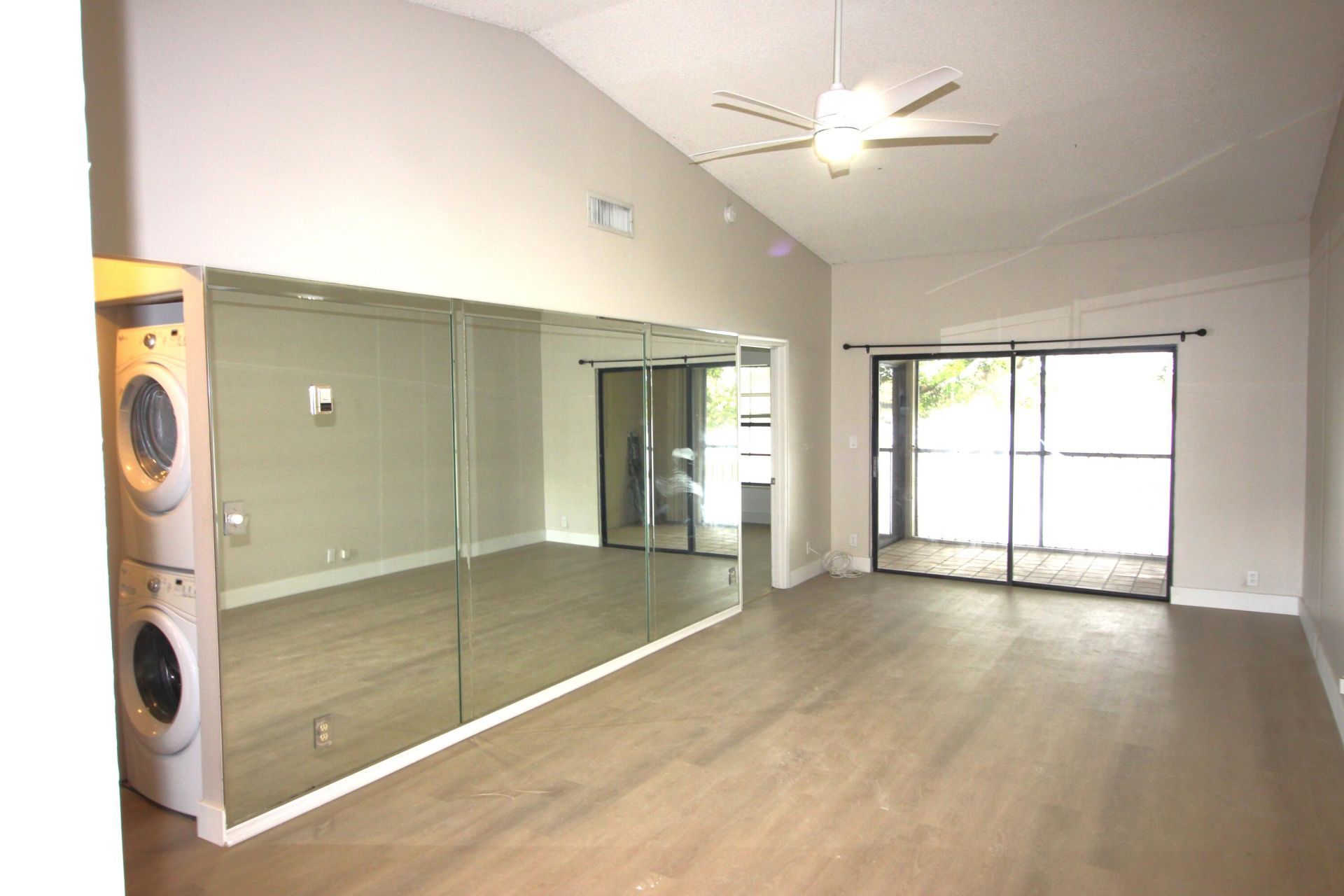 2900 Olivewood Terrace, Unit 203, Boca Raton, FL 33431 Photo