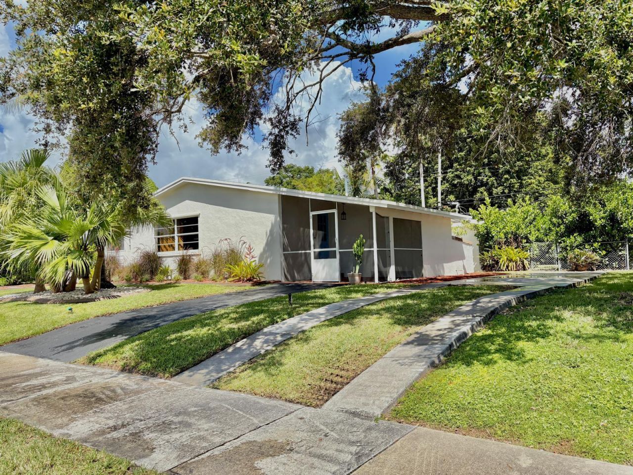 8911 SW 197th Street, Cutler Bay, FL 33157 Photo