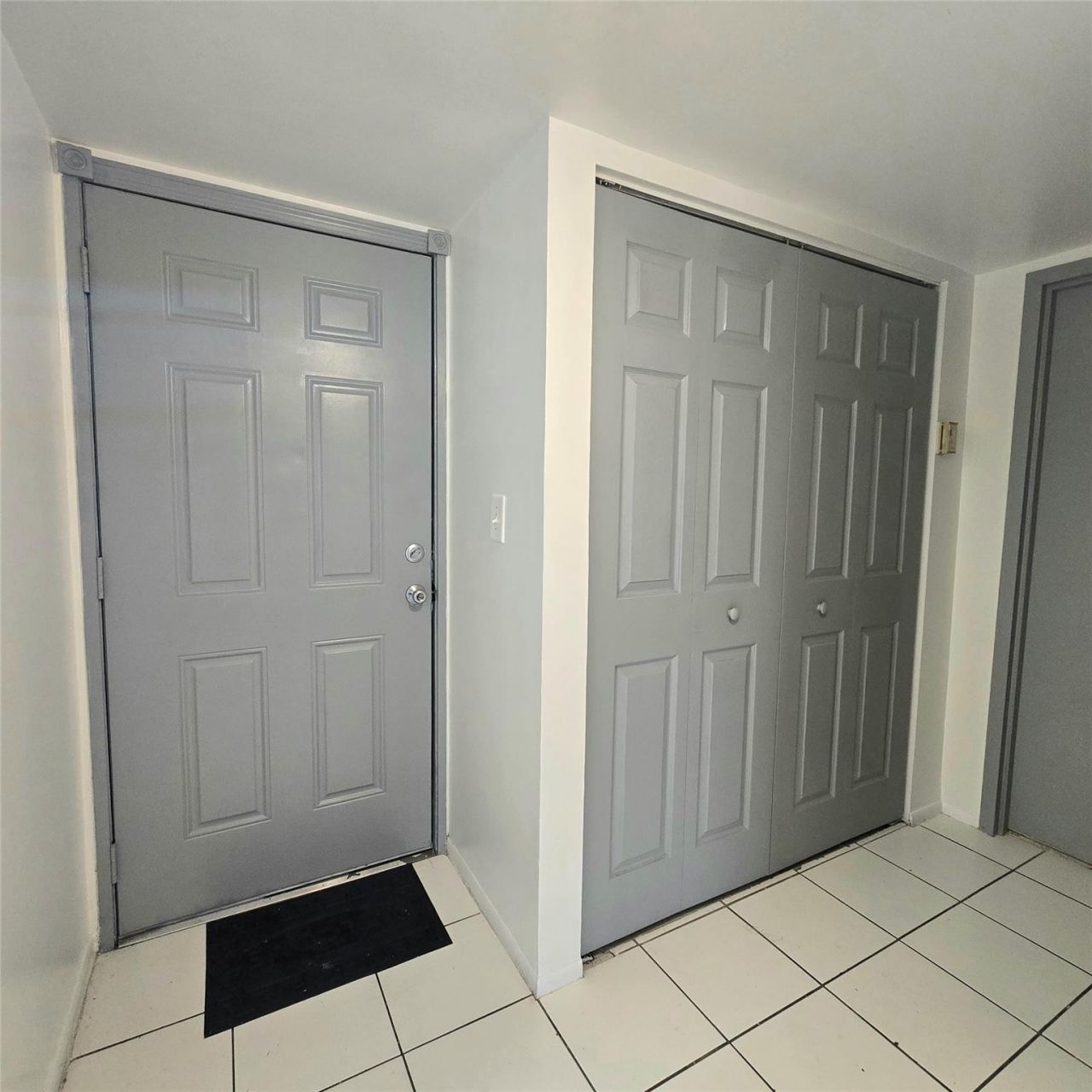 4898 NW 29th Court, Unit 412, Lauderdale Lakes, FL 33313 Photo