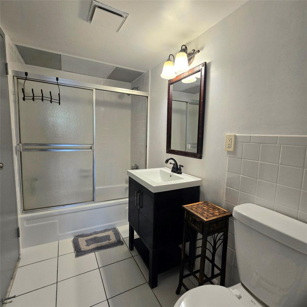 4898 NW 29th Court, Unit 412, Lauderdale Lakes, FL 33313 Photo