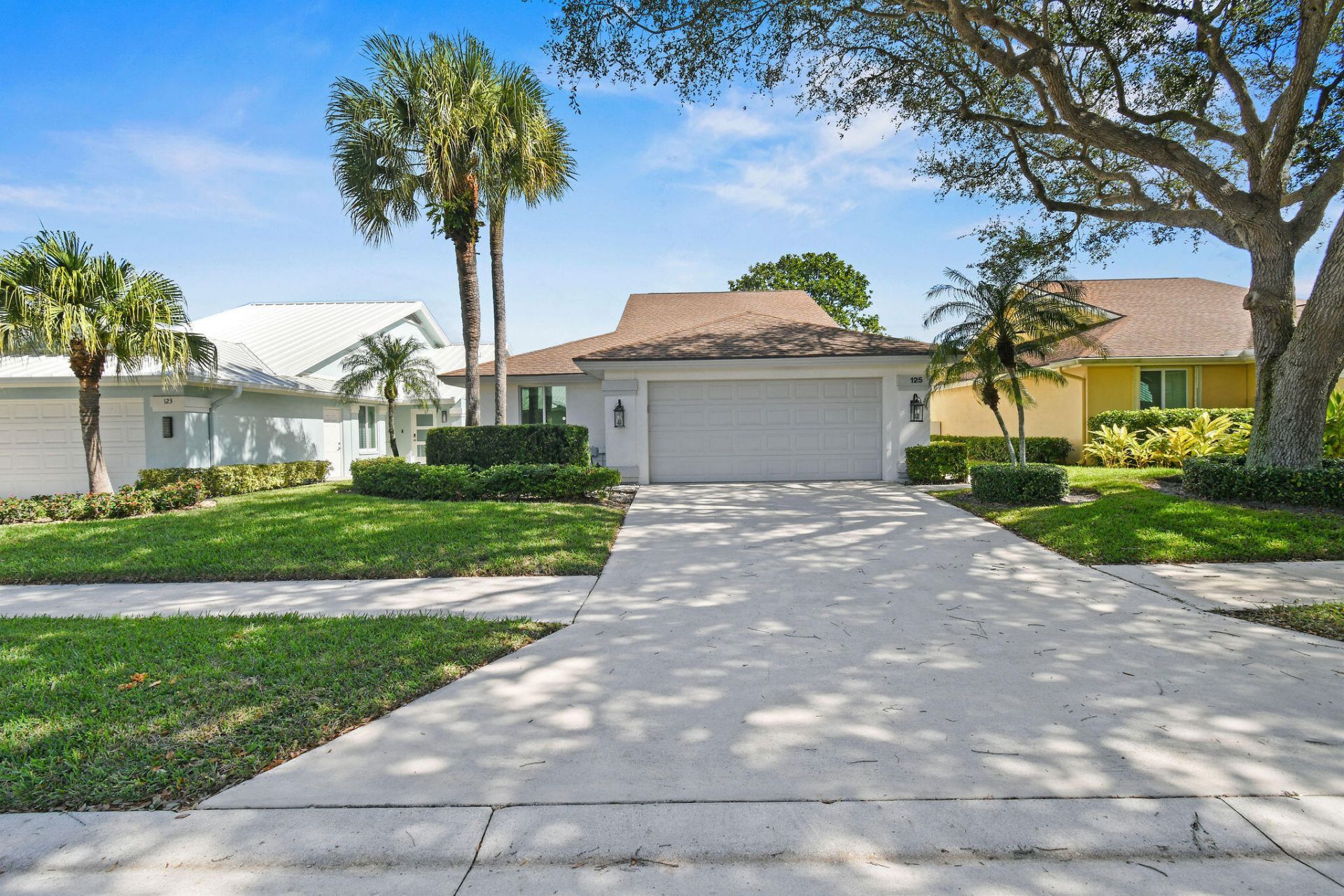 125 Sand Pine Drive, Jupiter, FL 33477 Photo