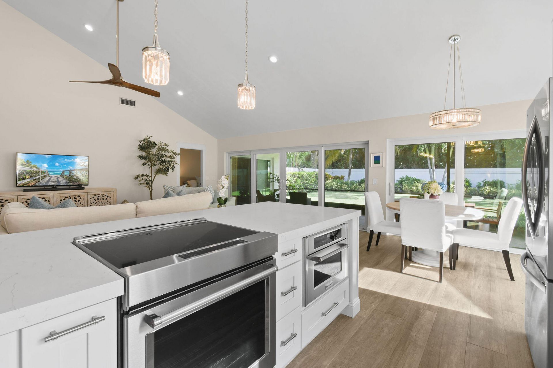 125 Sand Pine Drive, Jupiter, FL 33477 Photo