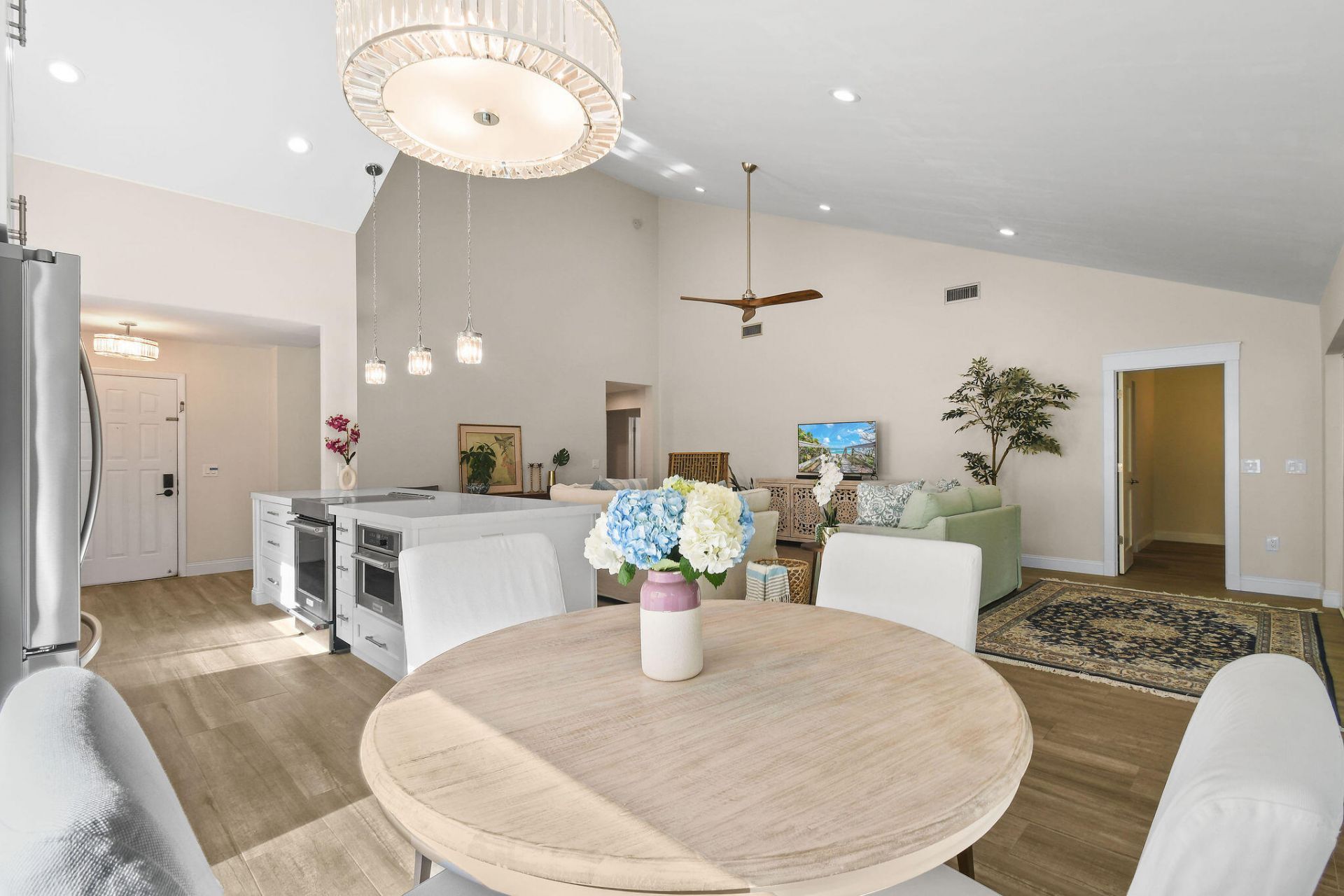 125 Sand Pine Drive, Jupiter, FL 33477 Photo