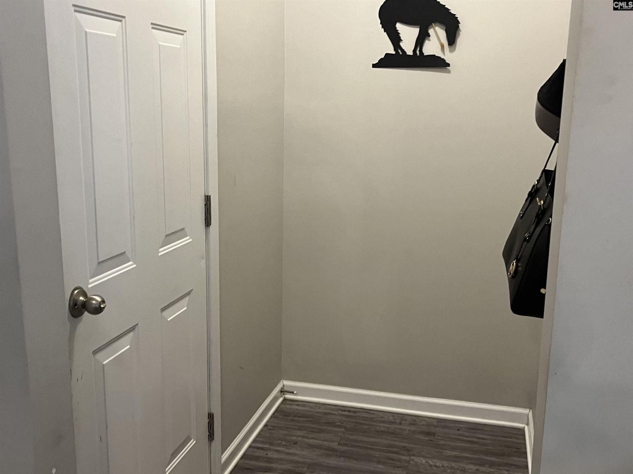 228 Bickley View Court Photo 19