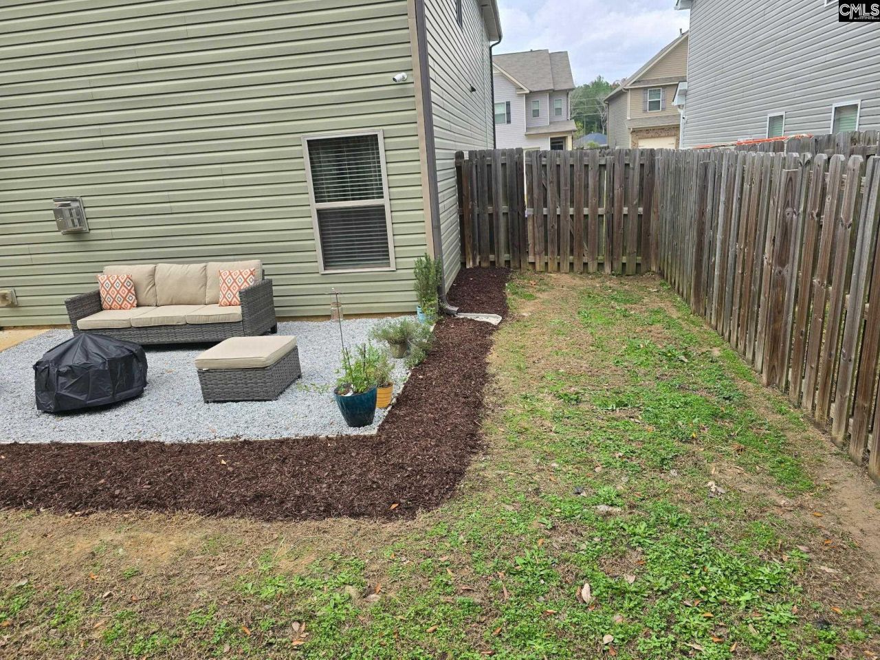 228 Bickley View Court Photo 4