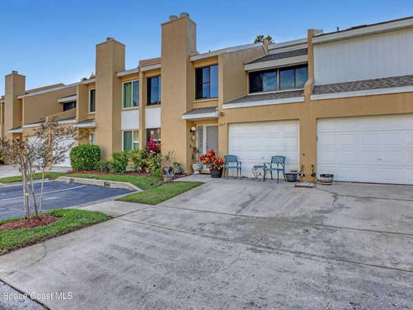 647 Cedar Side Circle NE, Unit 114, Palm Bay, FL 32905