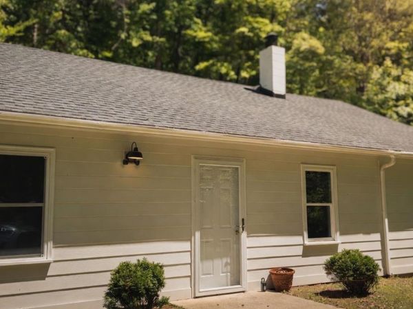 3189 JAMES RIVER RD, Howardsville, VA 24562