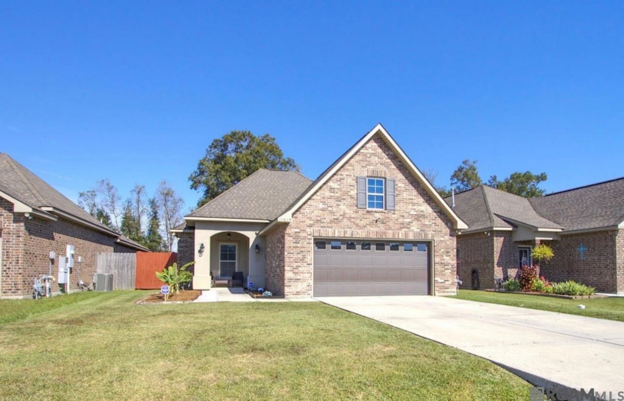 19089 Greenleaf Circle, Ponchatoula, LA 70454 Main Photo