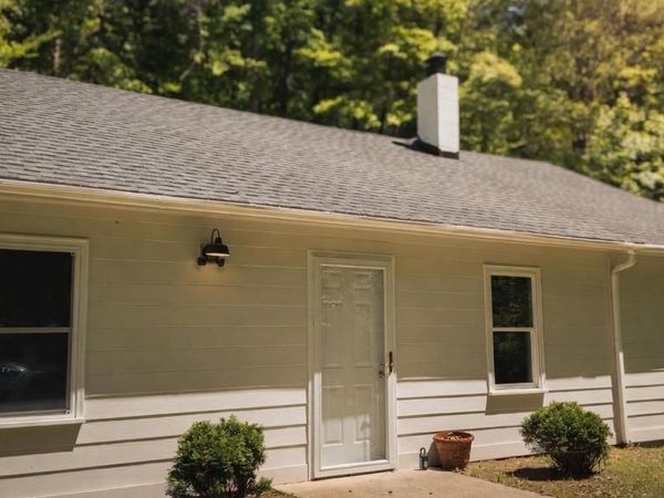 3189 JAMES RIVER RD, HOWARDSVILLE, VA 24562