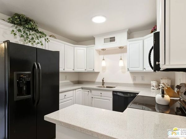 413 Bradshaw Lane, Unit 76, Palm Springs, CA 92262