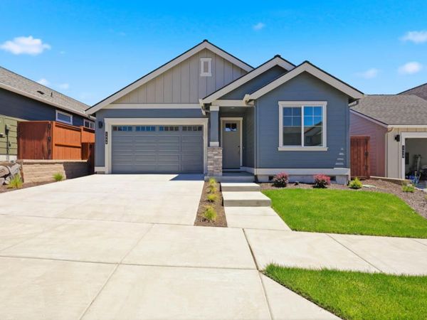 1446 NE Whistle Way, Prineville, OR 97754