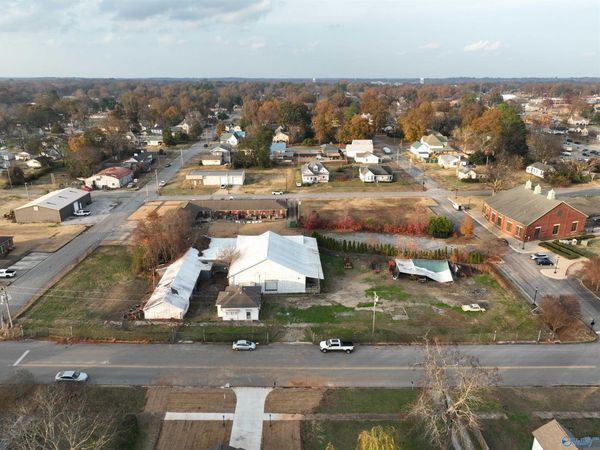 300 W 5th Street, Tuscumbia, AL 35674