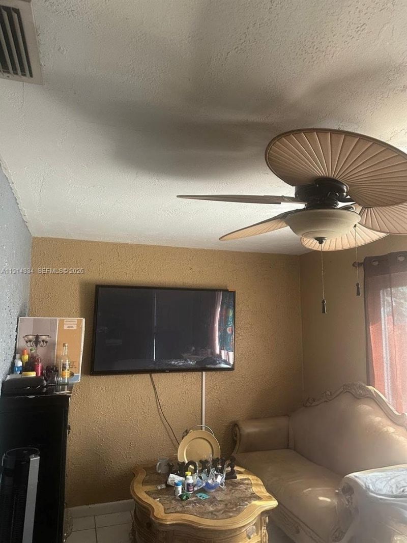9530 Sunset Strip, Sunrise, FL 33322 Photo