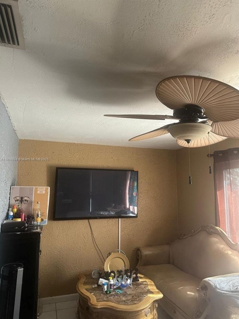 9530 Sunset Strip, Sunrise, FL 33322 Photo