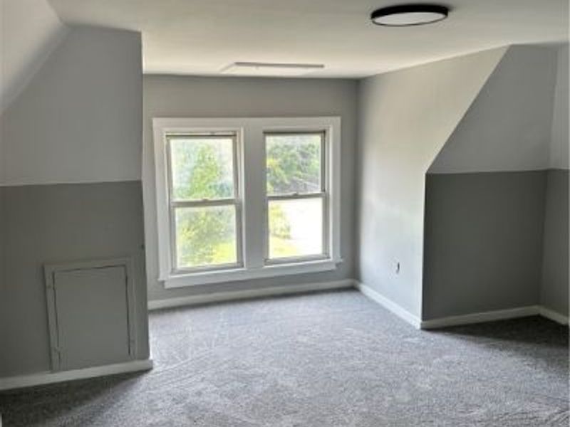 757 E 95th Street, Cleveland, OH 44108 Photo 15