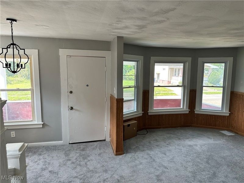 757 E 95th Street, Cleveland, OH 44108 Photo 17