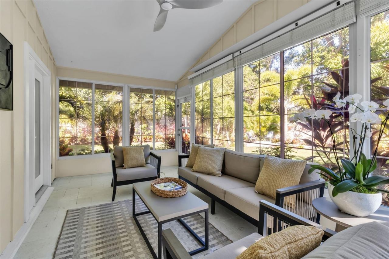 1621 Pine Bay Drive, Sarasota, FL 34231 Photo