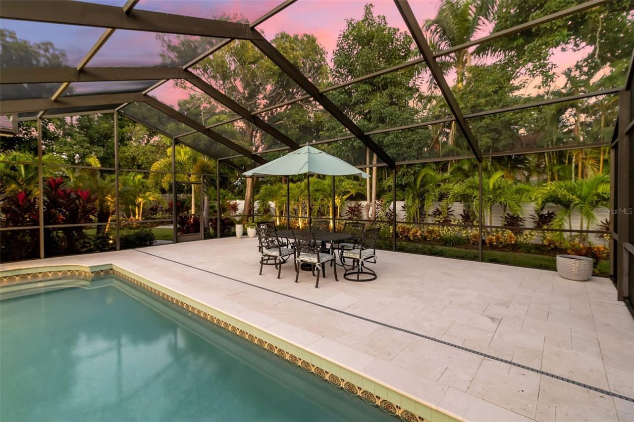 1621 Pine Bay Drive, Sarasota, FL 34231 Photo
