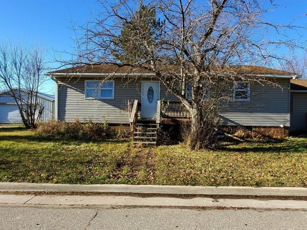 251 Lakin Avenue SW, Kelliher, MN 56650